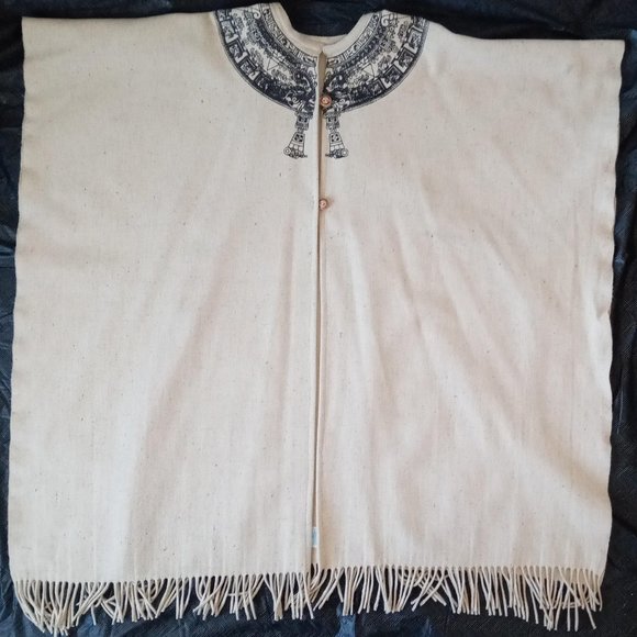 Wool Mexican Poncho - Picture 11 of 14